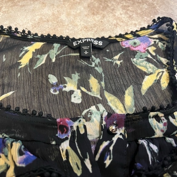 🆕 Express floral peplum sheer scoop neck cami tank top black purple small - Picture 4 of 6